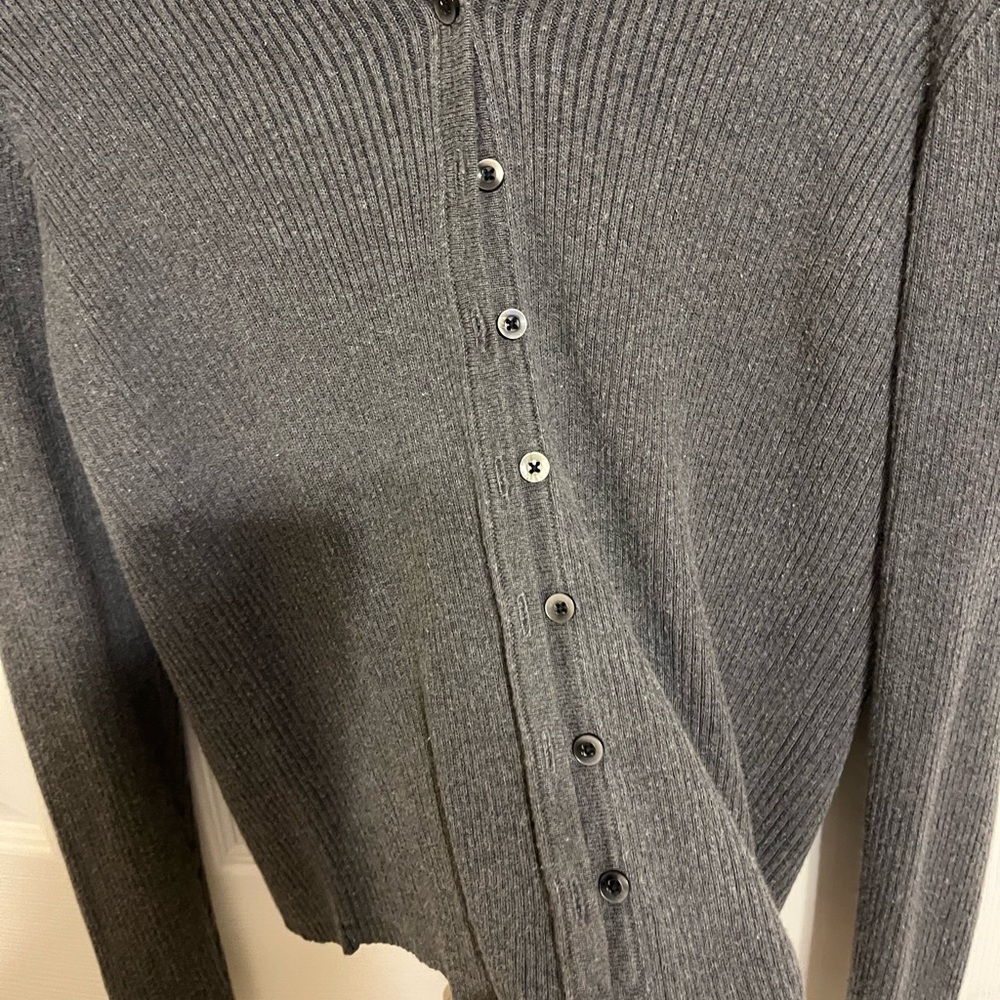 GAP Gray Ribbed Knit Sweater - Picture 5 of 5